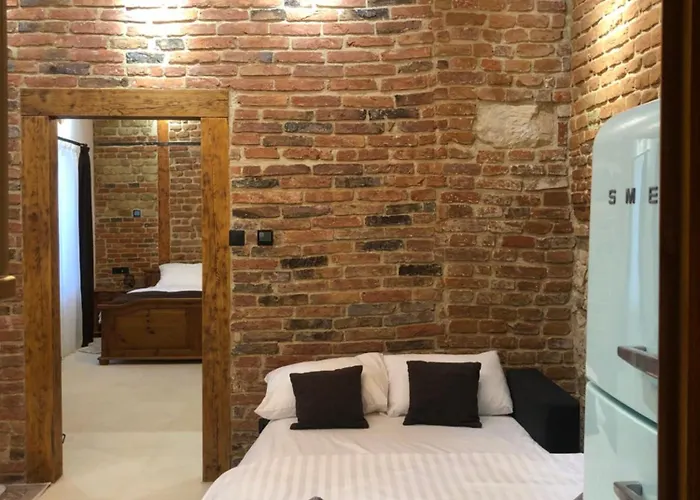 Napoca Brick&barrel *